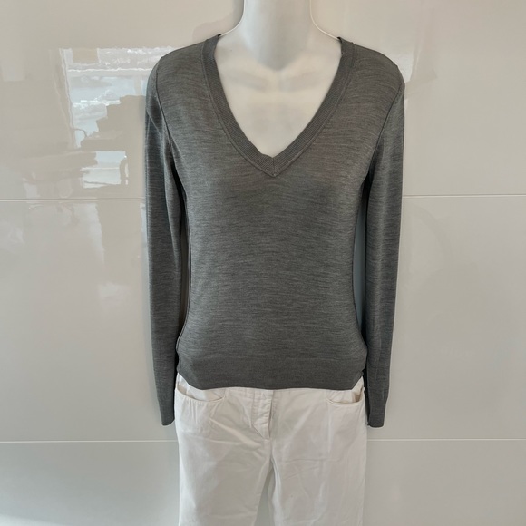 D&G Sweaters - D&G gray sweater